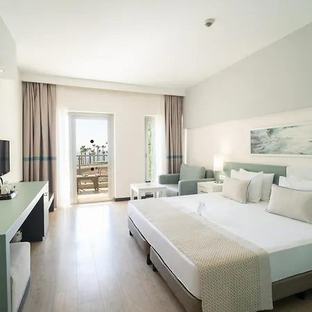 Arcanus Sorgun 5* Side